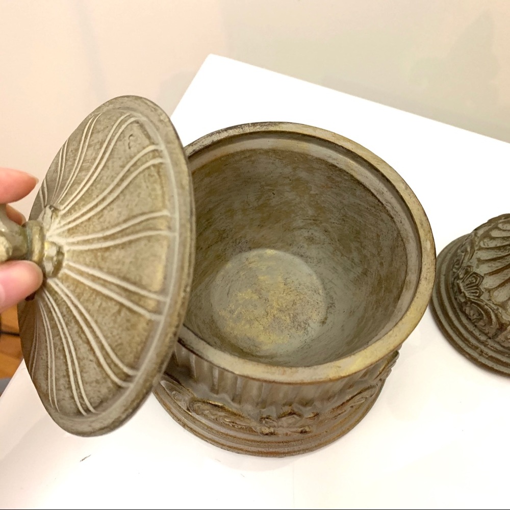 Fleur de Lis Home Accents Decor - Picture 3 of 10